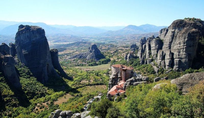 Greece_Meteora_Monasteries_General_View